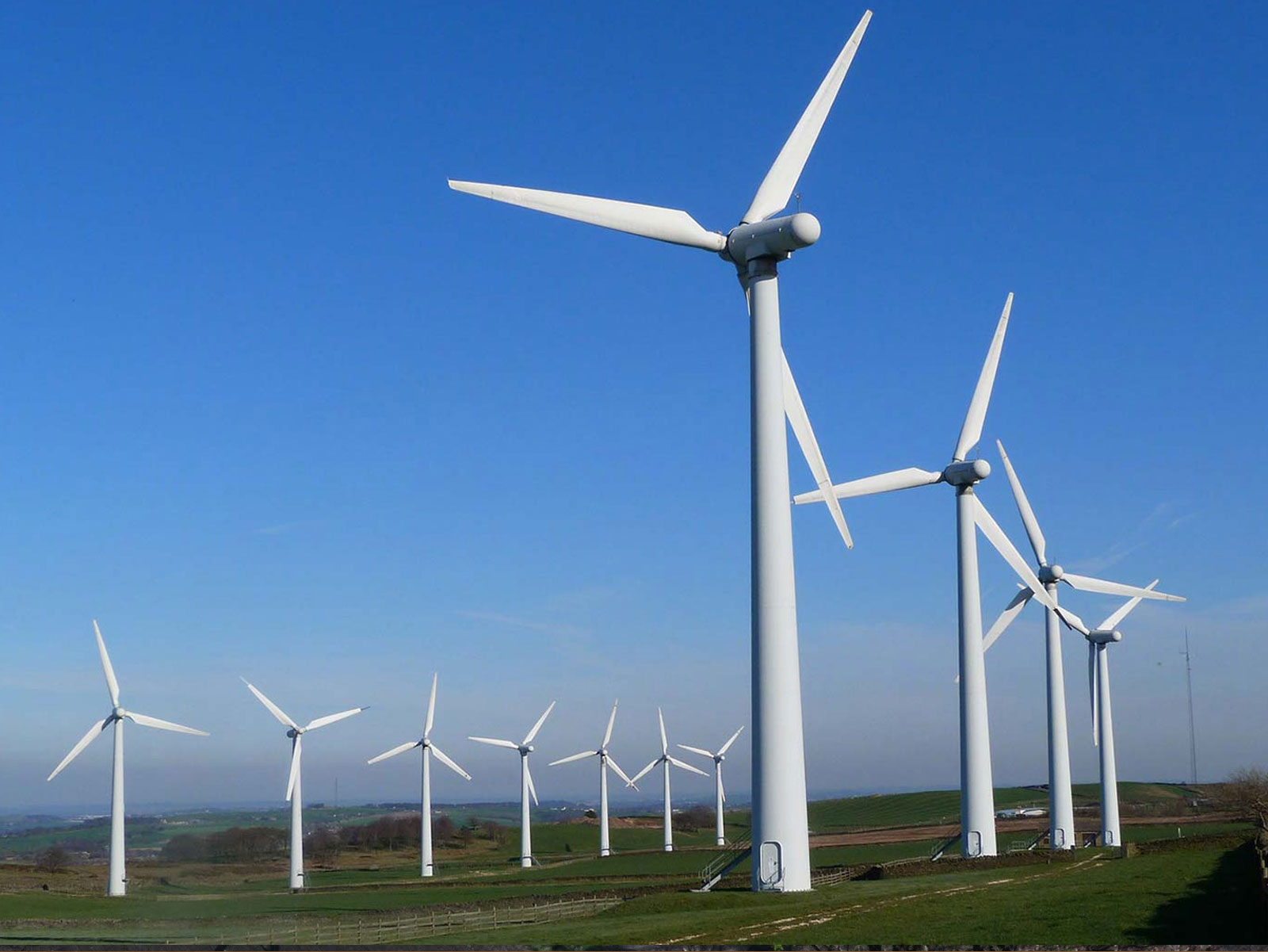 cerreto-wind-farm-thumb-eos